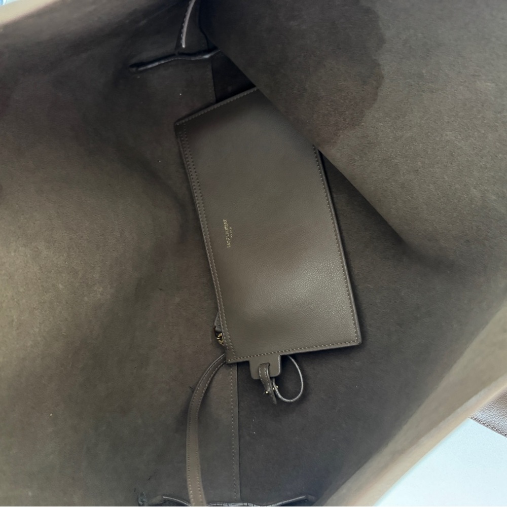 YSL/ Saint Laurent E/W leather tote - Picture 12 of 17